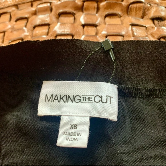 MAKING THE CUT Black Dress - Picture 4 of 5